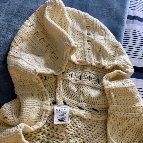 Poncho Sweeter - Picture 7 of 8